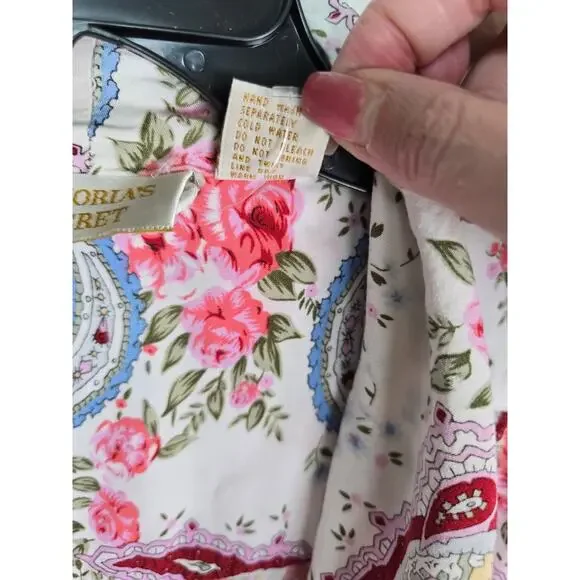 Victoria Secret Long Robe size Medium no belt - Picture 4 of 5